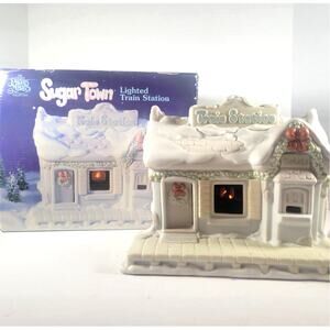 Precious Moments Sugar Town Lighted Train Station Figurine Enesco 150150 1995